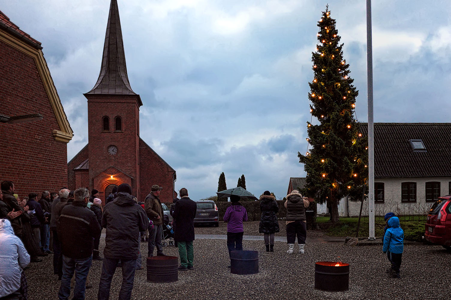 Juletræet tændes ved Tårup Kirke