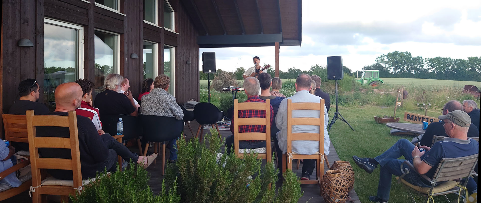 Tomas Høffding på terrassen
